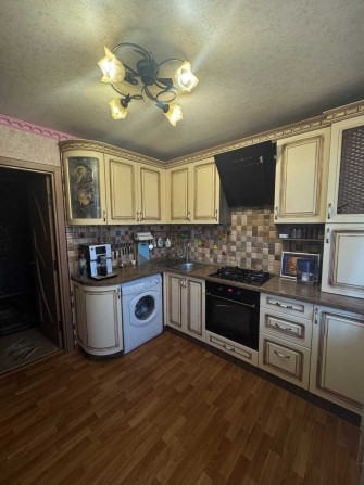 Продам 3-х комнатную квартиру - фото 1