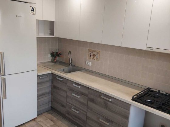 Продам 3-комнатную квартиру Центр (можно СЕРТИФИКАТ) Славянск