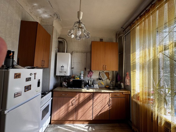 Продаж 2к /квартирі Сталінки ,з автономним опаленням ! - фото 1