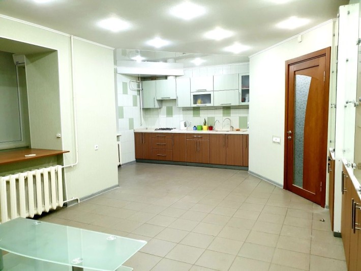 Продам : 3кімн квартира    1 поверх центр Слов'янська можна по сертифі - фото 1