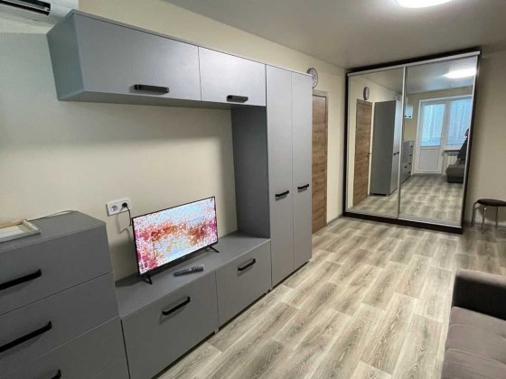 Продается 2-комнатная квартира в центре города. 