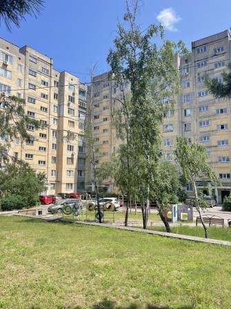 Продаж 2кім квартири по вул Будівельників 4 - фото 1