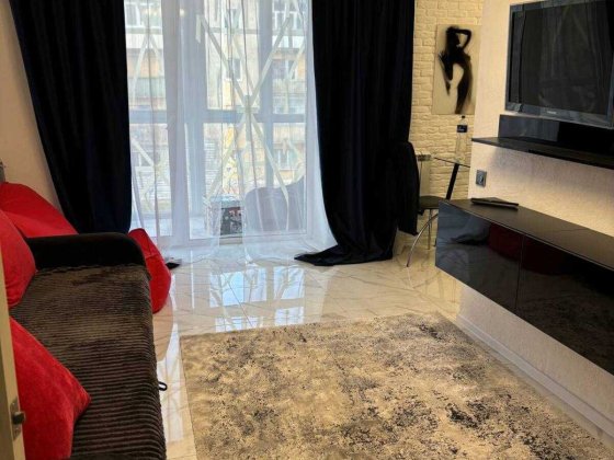 Продается 2-х комнатная квартира с ремонтом в Центре Славянска 