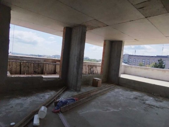 ПРОДАЖ 1К ексклюзивної квартири з ТЕРАСОЮ та коморою 65,5 кв.м. Трускавець