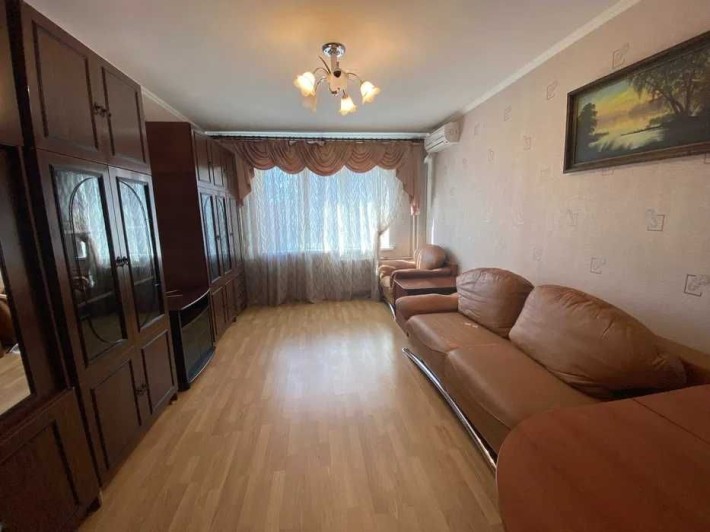 В продаже 3 комнатная квартира .в центре . - фото 1