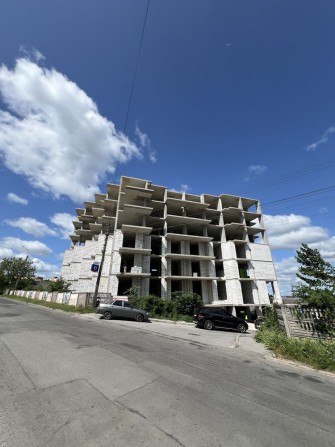 Продаж просторої 1к квартири у новобудові - фото 1
