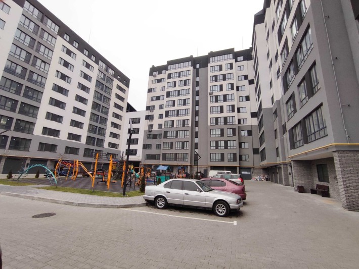 Продаж 2к квартири Виставка ЖК Автобіографія - фото 1
