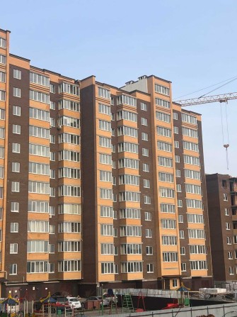 Продаж просторої 3к. квартири. ЖК Корона Дубове. - фото 1