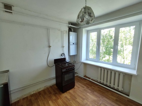 Продаж трьохкімнатної квартири в м.Гнівань з індивідуальним опаленням. Гнивань