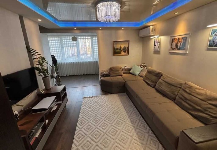 Продається 2-кімнатна квартира з сучасним ремонтом Виставка ID: 38563 - фото 1