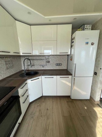Продам 2к квартиру, 49м2, пгт Слобожанское/пр-т Слобожанский - фото 1