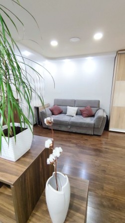 Продам 2 кімнатну квартиру смт. Слобожанське. - фото 1