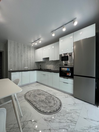 Продам квартиру в ЖК Дніпровська Брама 2 - фото 1