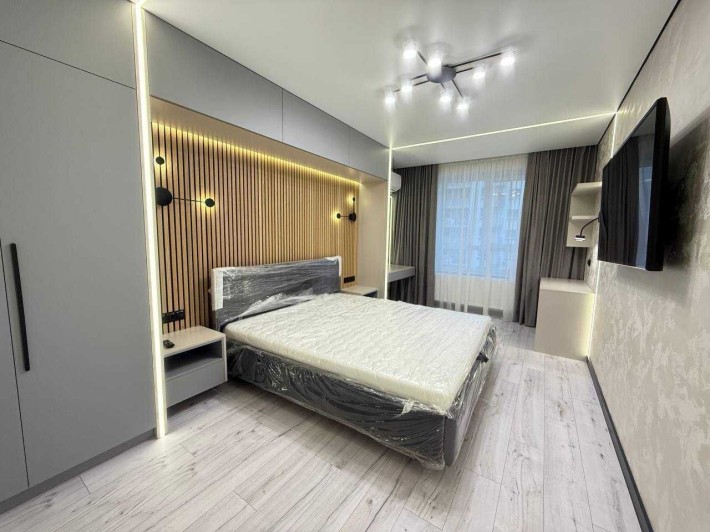 Продам простору 3к квартиру ЖК Дніпровська Брама 2 (слобожанський) - фото 1