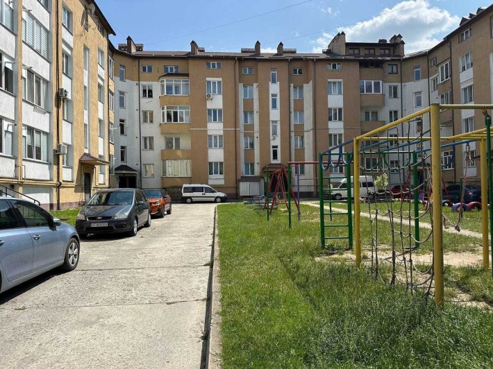 Продаж квартири в спальному районі по вулиці Декабристів - фото 1