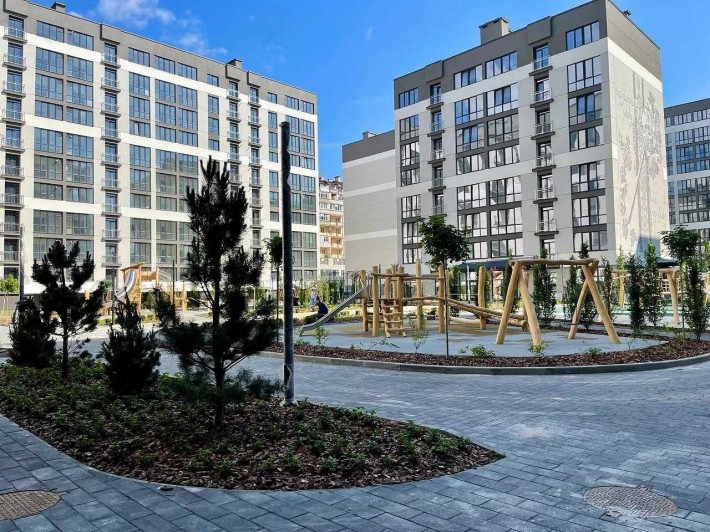 2-кімнатна квартира в зданому будинку,готова до ремонту, 69,7 м2 - фото 1
