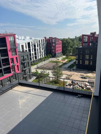 Двоповерхова, Двокімнатна, Тераса 27 м, Вид на озеро. ЖК "City Lake" - фото 1