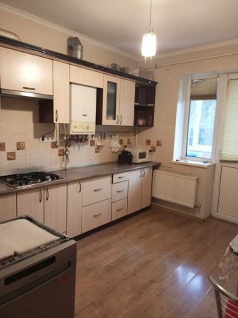 Продам 1к-42.5м2, Крюківщина з ремонтом, вул.Вишнева,1 межа Вишневого - фото 1