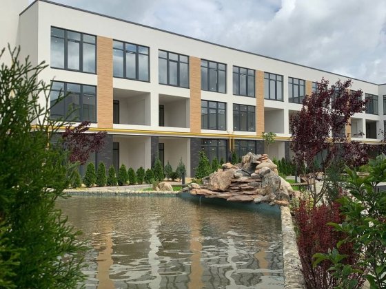 Продам 2к. квартиру преміум класу Стоянка