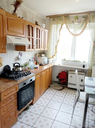 Продам 3-ком квартиру пгт. Немешаево ул. Чкалова, общ. 67 м2, этаж 5/5 - фото 1