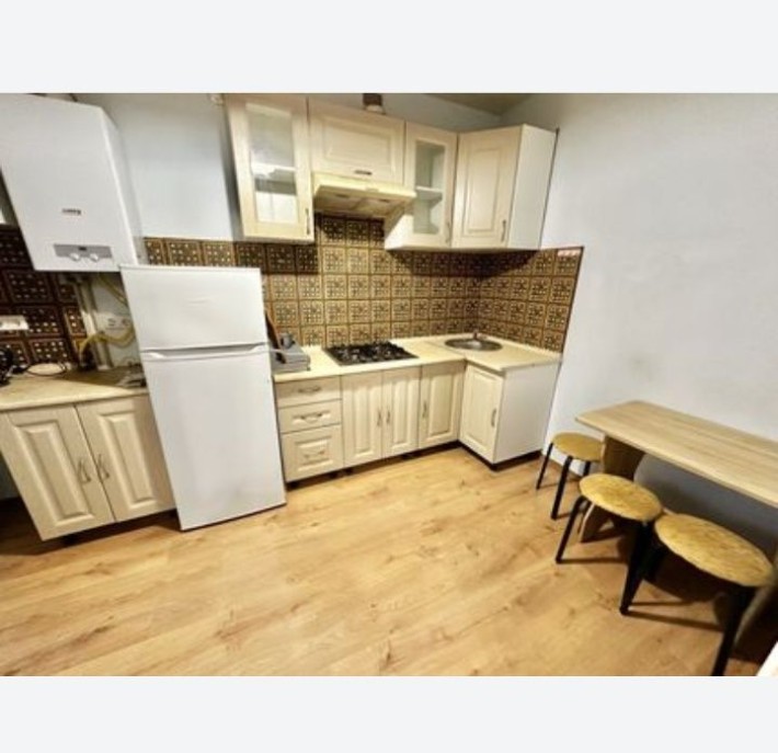 Продам 1 кімнатну квартиру - фото 1
