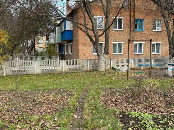 Продаж 3-кімнатна квартира Шкарівка