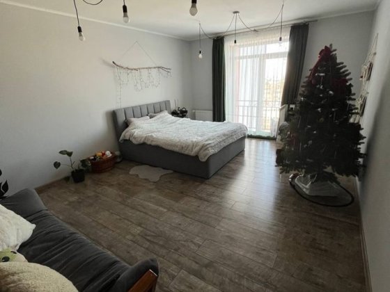 Продаж квартири з гарним ремонтом в Солонці Солонка