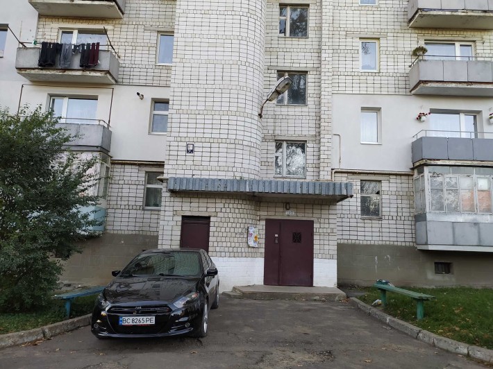 Продається двохкімнатна квартира в м. Стебник Львівської області - фото 1