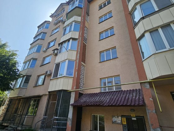 Лучшее предложение! Срочная продажа! Квартира 82 м.кв. Великодолинське