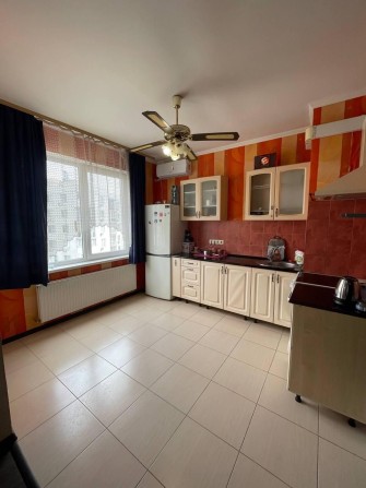 Продам 1-комнатную квартиру в новом доме на Таирова.(128-547) - фото 1