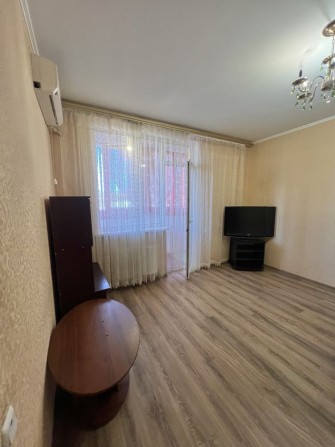 Продаю уютную 1 ком. кв. на первом этаже в ЖК Мариинский - фото 1