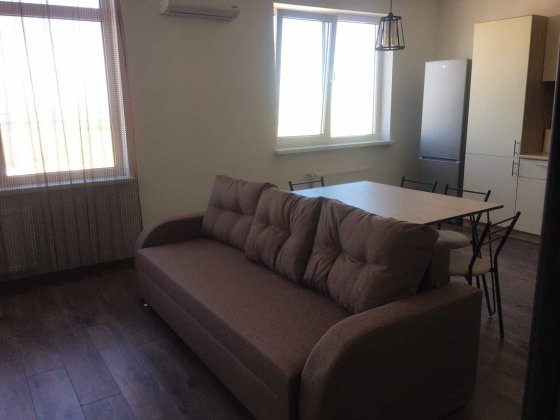 Продам 1 кім квартиру з ремонтом  в Жемчужині на Сахарова Крыжановка