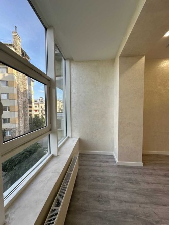 Продам 2 кімнатну кв-ру з ремонтом в ЖК Зелений Мис - фото 1