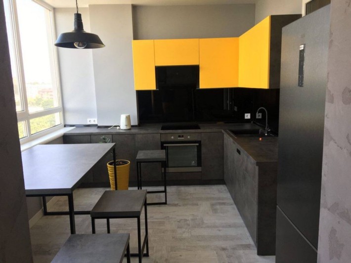 Продам 2 к квартиру ЖМ Радужный - фото 1
