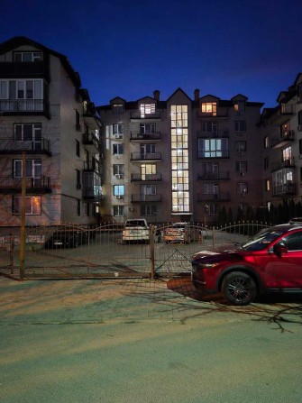 Продам 1-к квартиру с ремонтом в новом доме. - фото 1