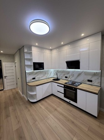 Продам 2-кімнатну квартиру - фото 1
