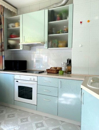 Продам отличную 4-х комнатную квартиру! - фото 1