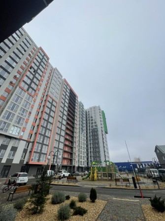 Продам однокомнатную квартиру в Жк Акварель 8 - фото 1