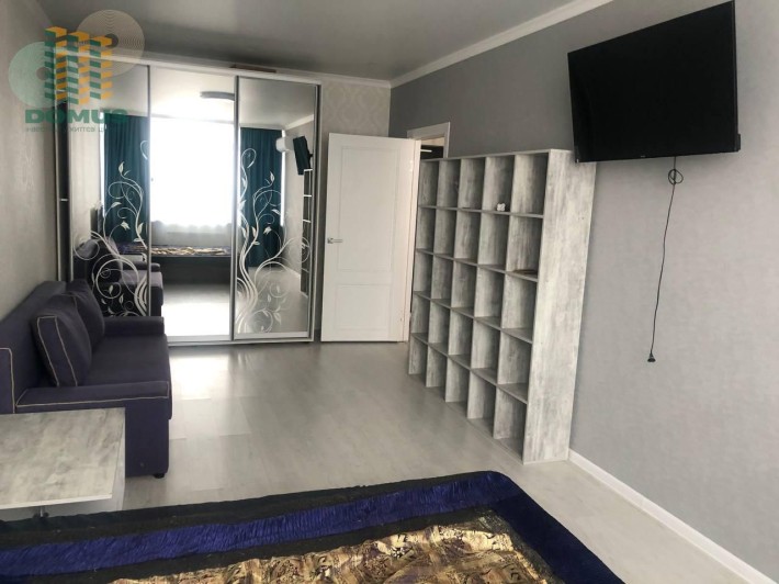 Продам 1 комн в ЖК 56 Жемчужина! Архитекторская. С ремонтом! - фото 1