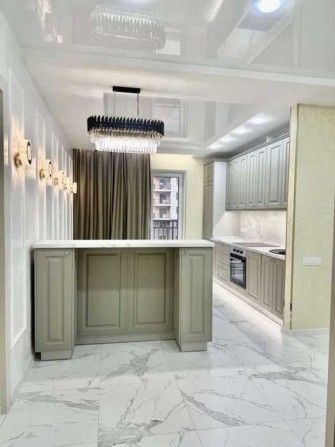 Продам трехкомнатную квартиру с ремонтом! - фото 1