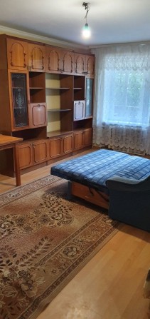 Продам 3 кімнатну Чешку по вул Скальда(бувша Комарова).Паркова зона - фото 1