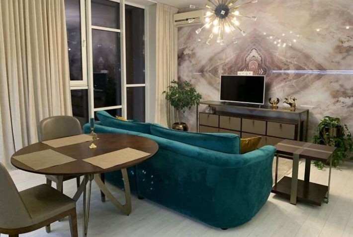 Продаж 1-к квартири вул. Авіаконструктора Антонова 2б - фото 1