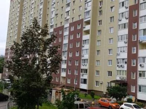 Продам 3 кімнатну квартиру в ЖК The lakes. м Диміївська.