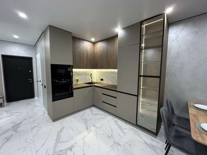 Продаж 2-х квартири  вул. Родини Крістерів 14 в. ЖК Варшавський 2 - фото 1