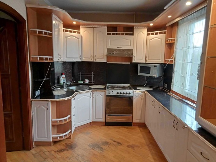 Продам 3к квартиру в Центрі міста - фото 1