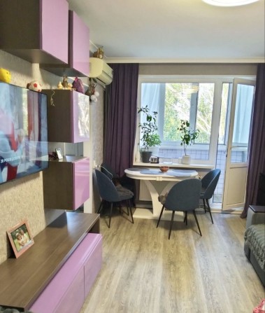 Продам 3-х кімнатну  квартиру з АВТОНОМНИМ опаленням  та ремонтом - фото 1