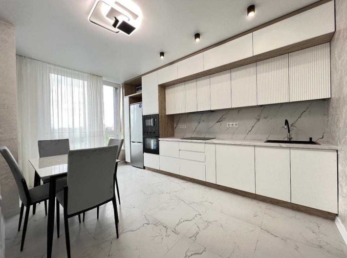 Продаж 1-кімнатна квартира з ремонтом в ЖК U One - фото 1