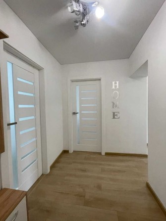 Продається простора та світла 4 кімнатна квартира в ЦЕНТРІ міста - фото 1