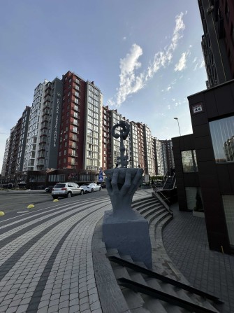 Центр, квартира. дві кімнати видова продам Набережна Галицька, Княгин - фото 1
