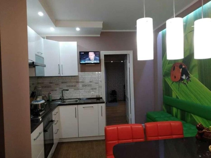Продам 3-кімнатну квартиру, вул. Південна, Вишневе VD - фото 1
